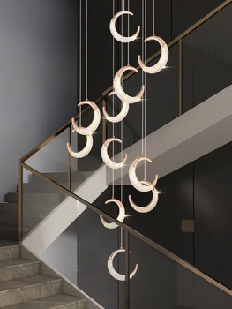 Въртящата се стълба полилей модерен скандинавски светлина Луксозна творческа личност Лунен ресторант светлина двустепенна таван на дълга полилей