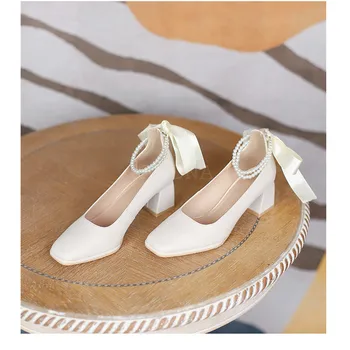 Обувки-лодка на платформата с лък, перли, каишка, дамски обувки Мери Джийн на дебелите обувки, дамски обувки на висок ток с квадратни пръсти, дамски обувки във френски стил